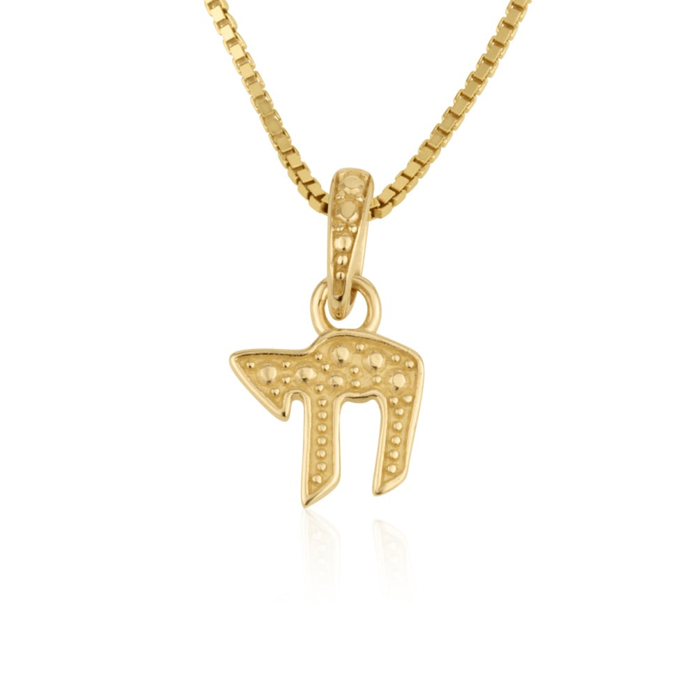Chai pendant gold