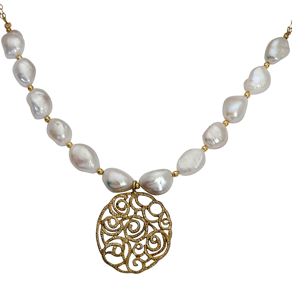 Royal Capital Pearl Necklace