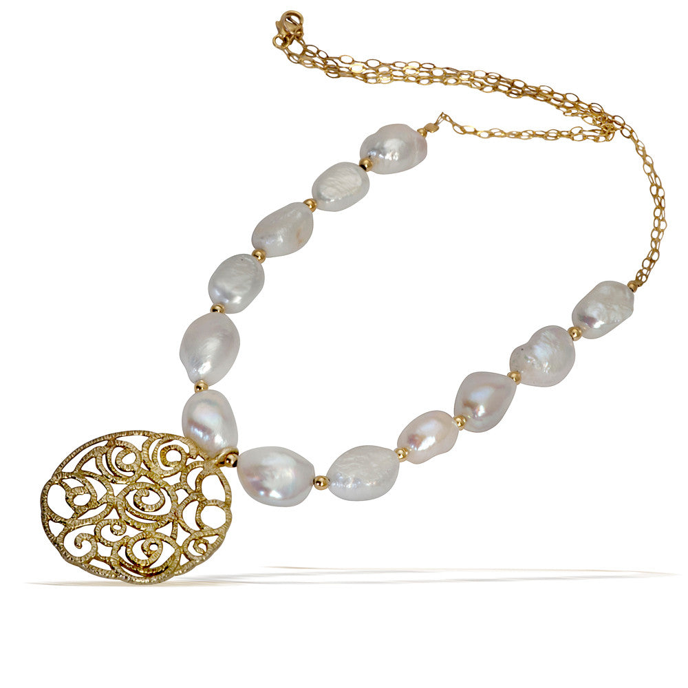 Royal Capital Pearl Necklace