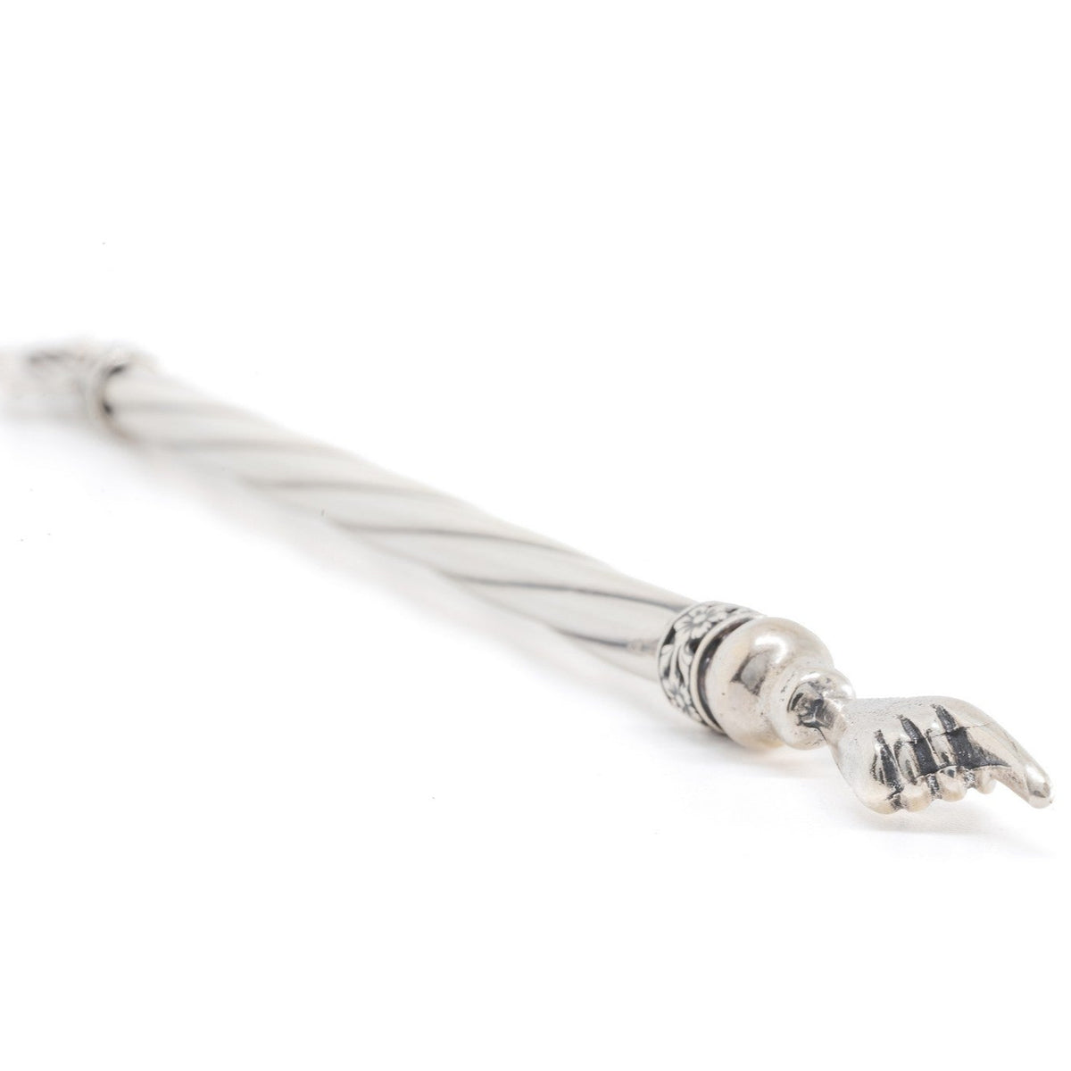 YAD, THE POINTERS FOR READING THE TORAH