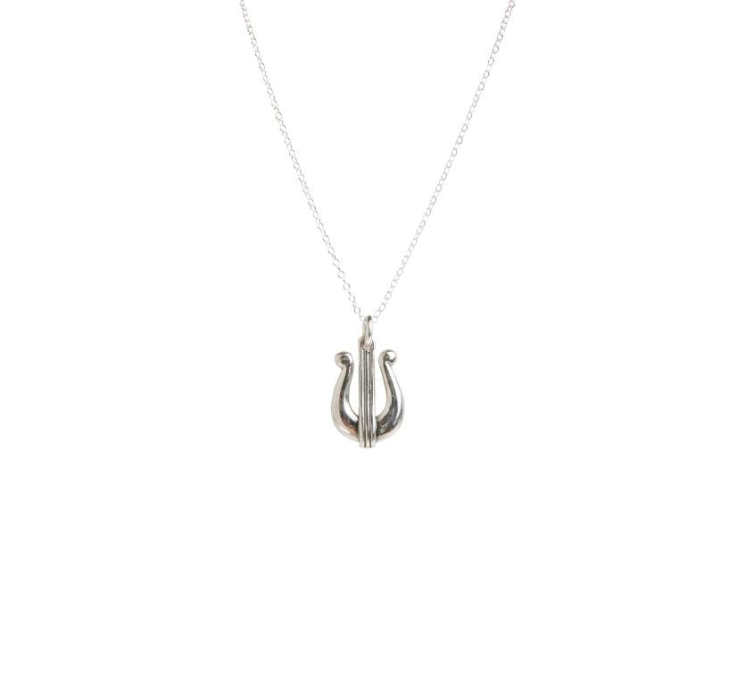 DAVID&#39;S HARP SILVER NECKLACE