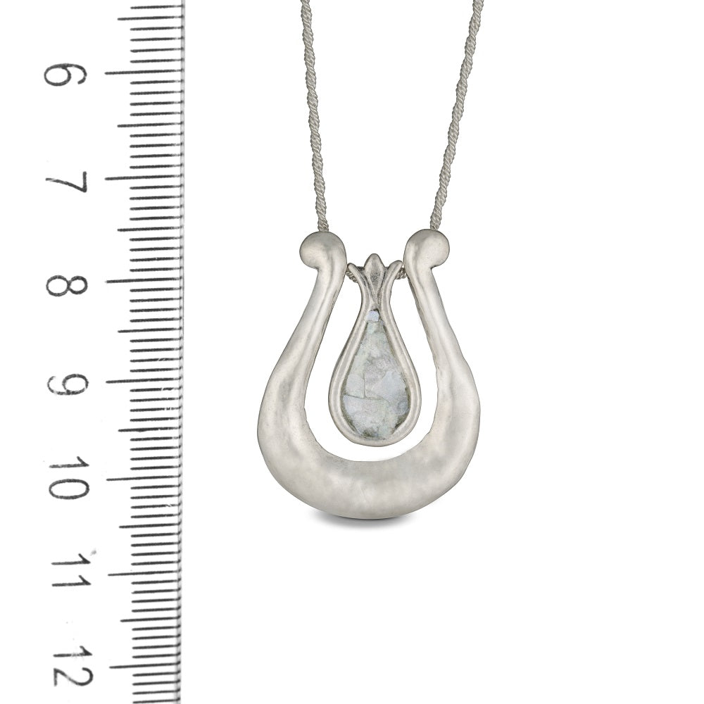 David&#39;s Harp Silver Roman Glass Necklace